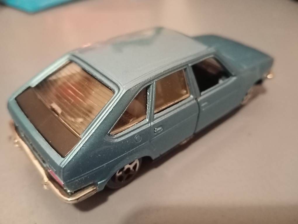Renault Modellini d'auto: Renault 30 ts – Usato da Basel venduto da Petergunn 1