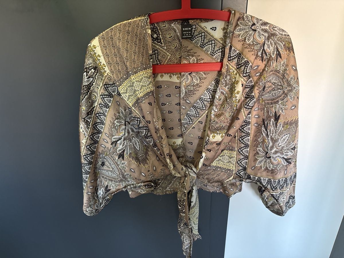 Shein Camicette: Shein Chemise imprimé taille S – Nuovo (secondo la descrizione) da Delémont venduto da Ma_LoU.01
