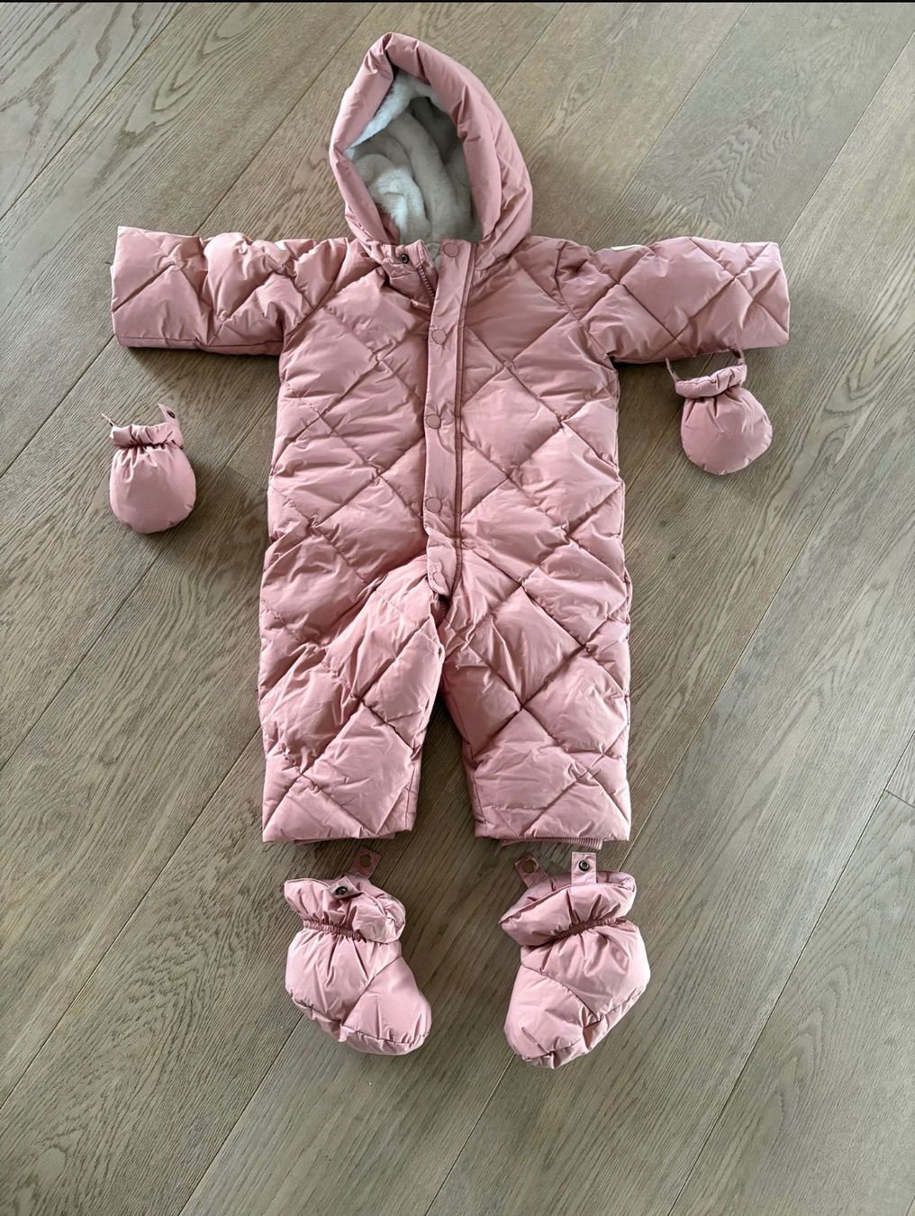 Bonpoint Barboteuses: Bonpoint snowsuit – D'occasion à Erlenbach ZH par lei_2kwy