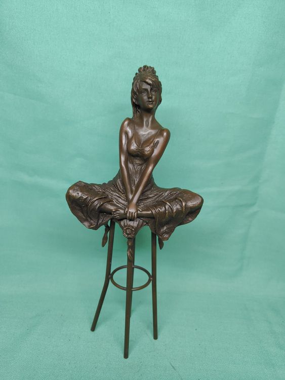 Sexy Dame Auf Barhocker Bronze Figur Kaufen Auf Ricardo