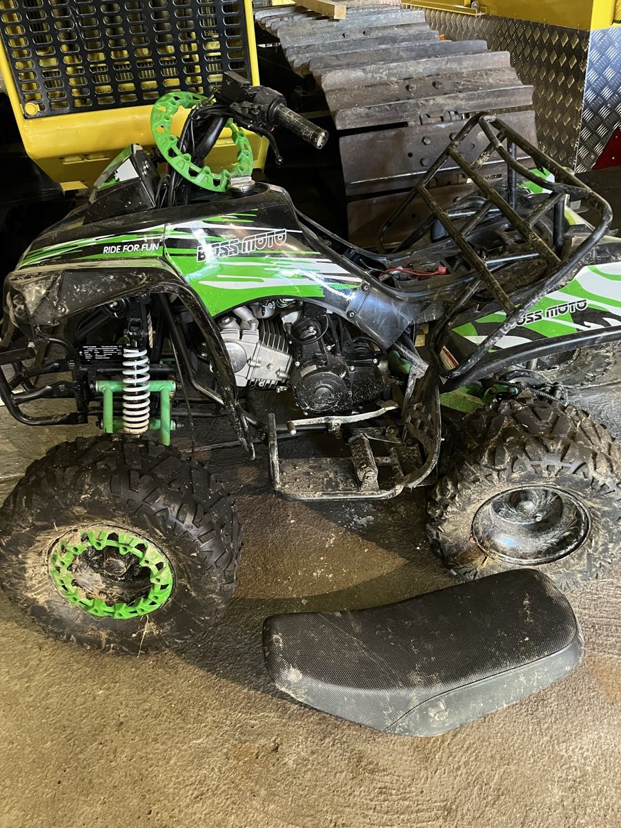 ATV / Quad: Quad Benzin 125ccm Unfallfahrzeug  – Difettoso da Hergiswil LU venduto da Mack57 4
