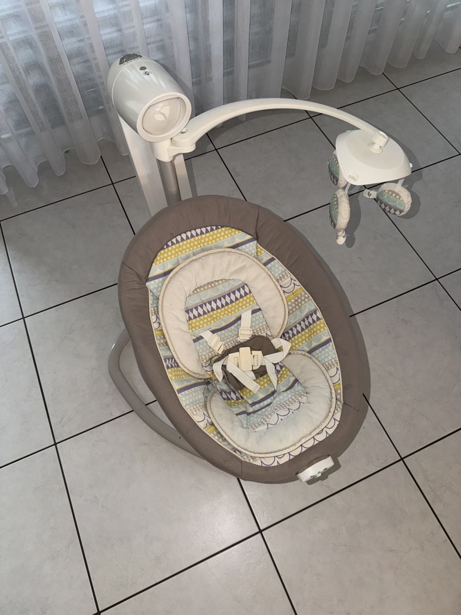 Joie Altre altalene da giardino: Joie elektrische Babyschaukel – Usato da Aarwangen venduto da Oberaargau_49 1