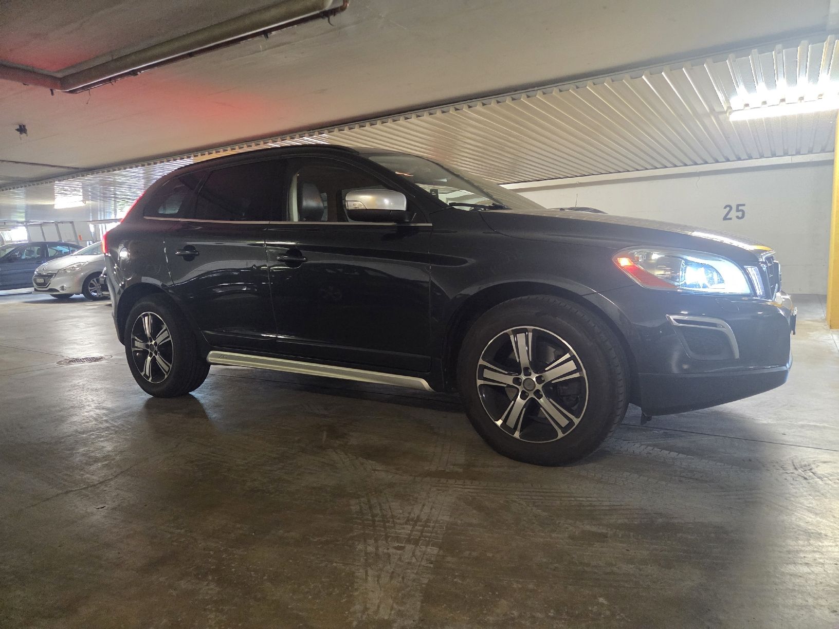 Volvo Autos: Volvo xc60. 2.4diesel  R Design – D'occasion à st.gallen par dm-haus 2