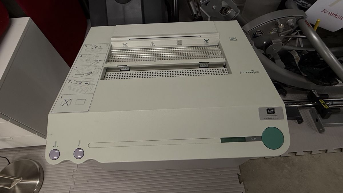 Macchine rilegatrici: Powis Parker Fastback 15xsE Dokumentenbindegerät – Usato da Seuzach venduto da ann_w2zc 4