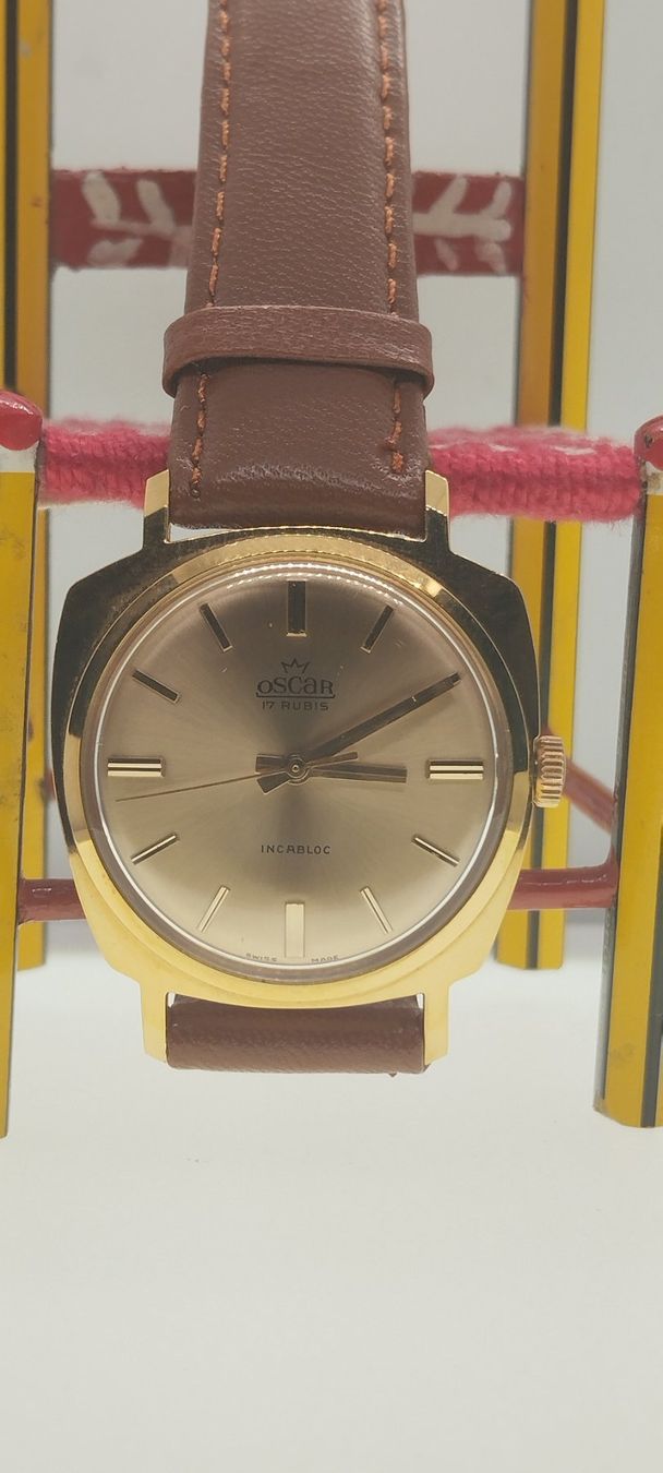 Orologi: Montre oscar – Usato da La Chaux-de-Fonds venduto da jac_9llg