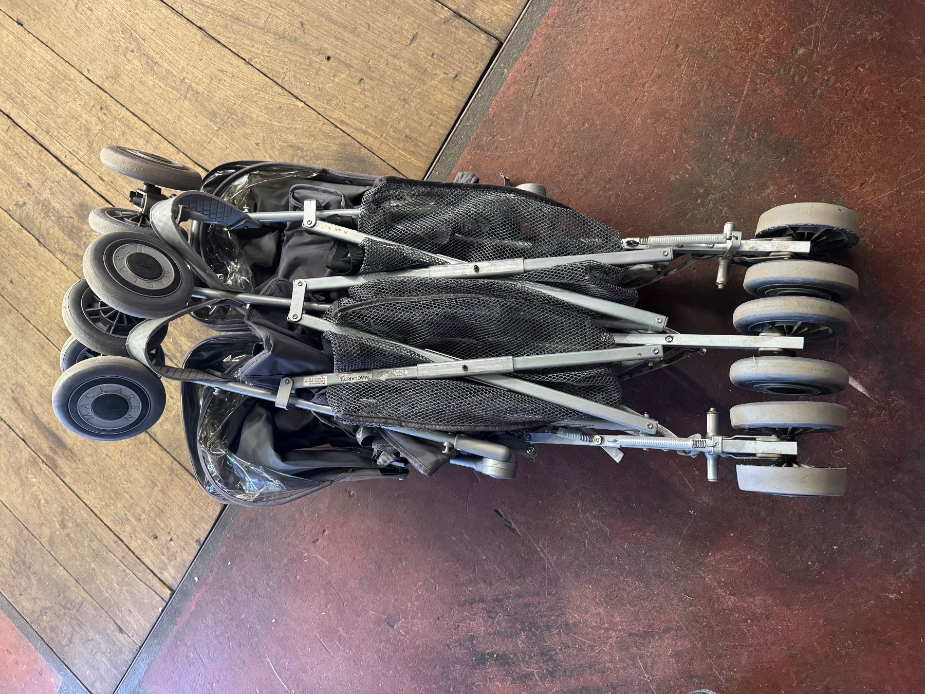 Mclaren Carrozzine: Maclaren Zwillingswagen – Usato da Bellmund venduto da Sodick 5