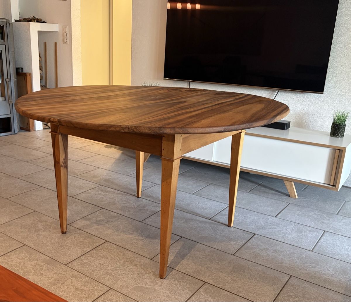 Tische: Beizentisch Bistrotisch Nussbaum Esstisch Biedermeier – Gebraucht aus Freienstein von Zippi007 1