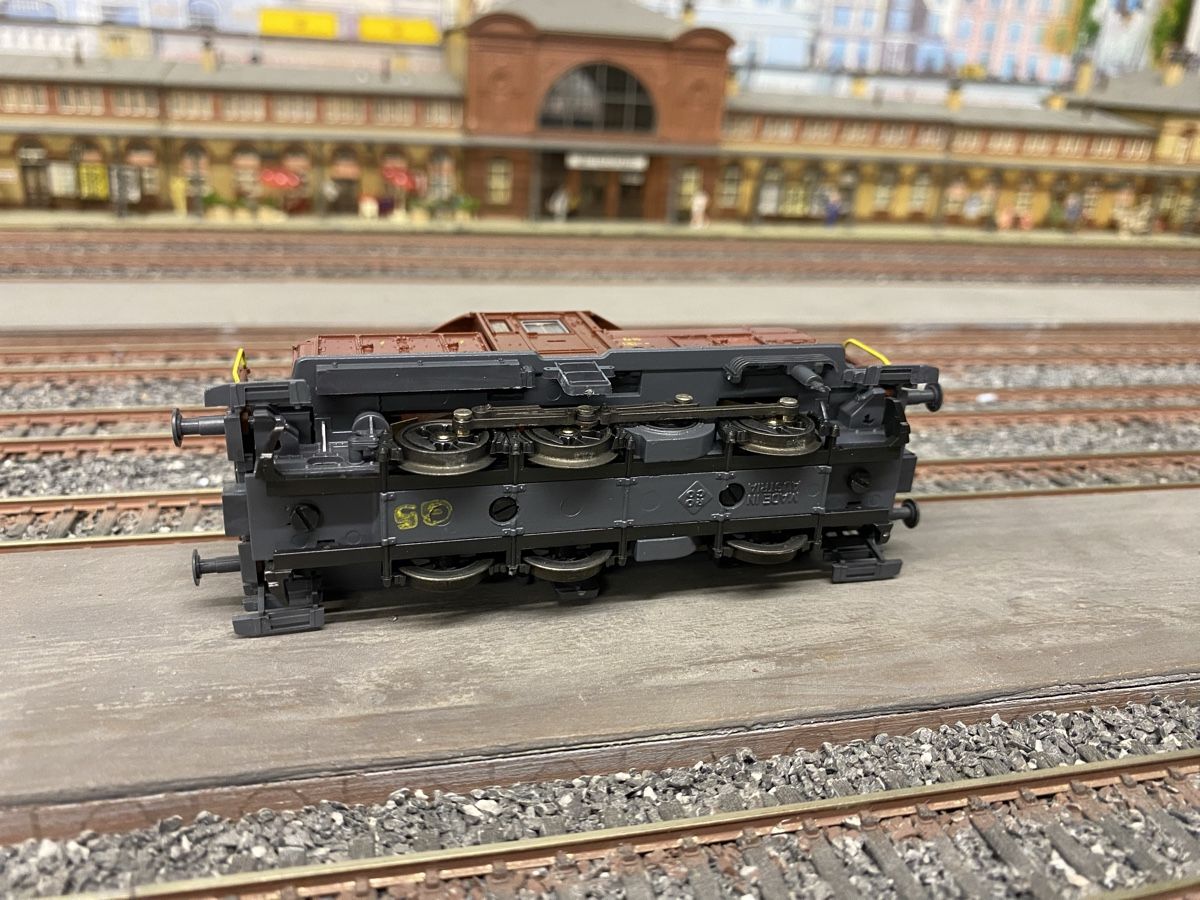 Roco Modelleisenbahnen: Roco 43529 Rangierlok Ee3/3 SBB – Gebraucht aus Glattpark (Opfikon) von anywaya23 6