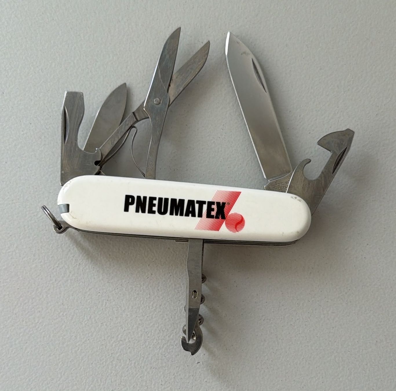 Victorinox Taschenmesser: VICTORINOX SACKMESSER PNEUMATEX – Gebraucht aus Zürich von Frei-Occasionen 1