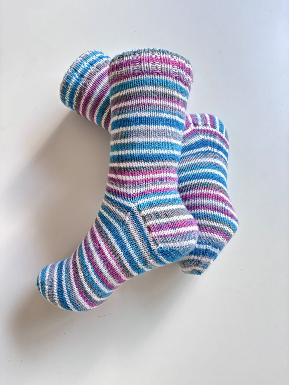 Socken: Fröhliche Ringelsocken, handgestrickt , Grösse 38-40 – Neu und originalverpackt aus Fislisbach von handglismet 1