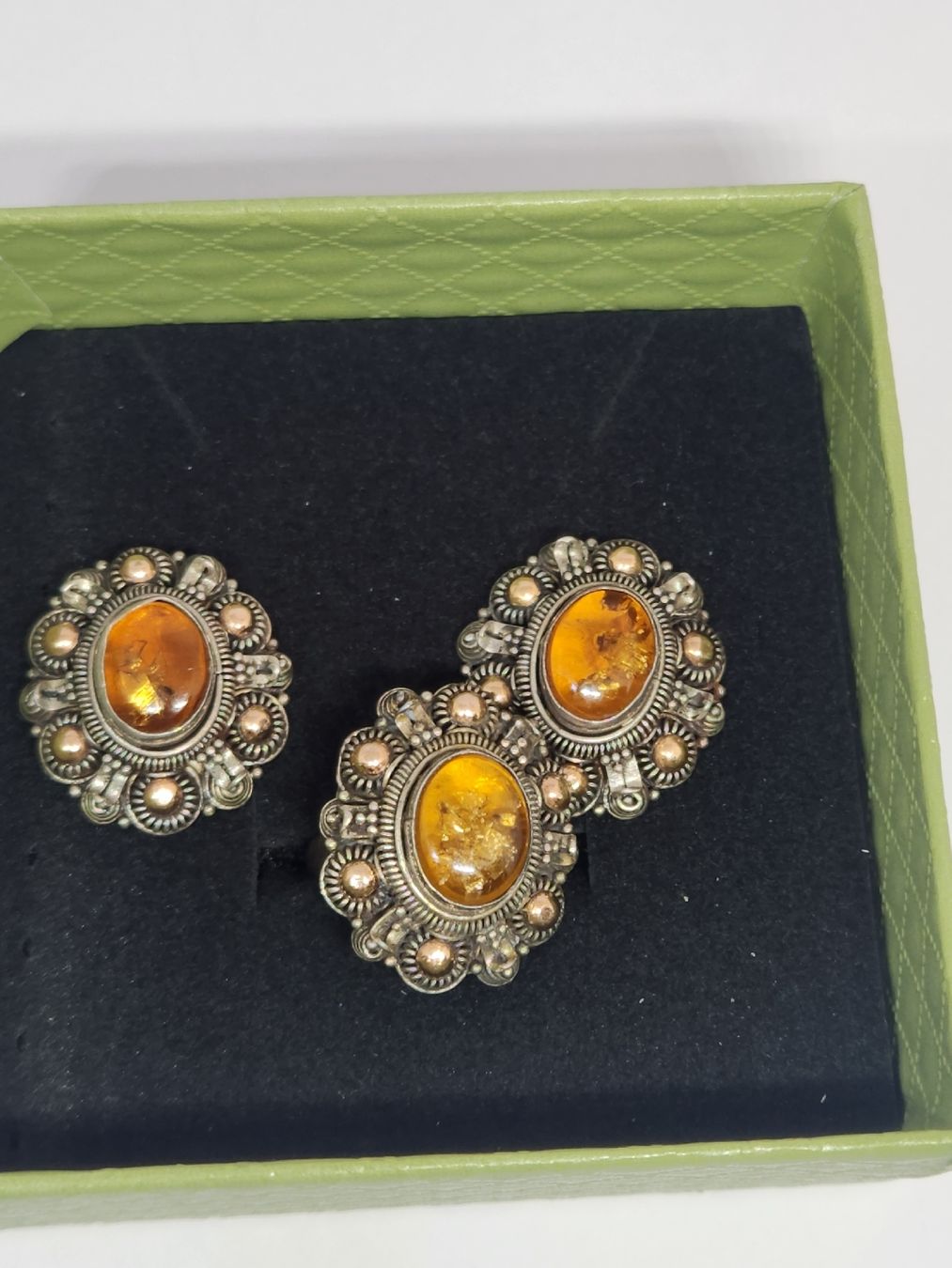 Altri gioielli: Schmuckset: Ring und Ohrstecker mit echten Bernstein – Usato da St. Gallen venduto da GIULESGG