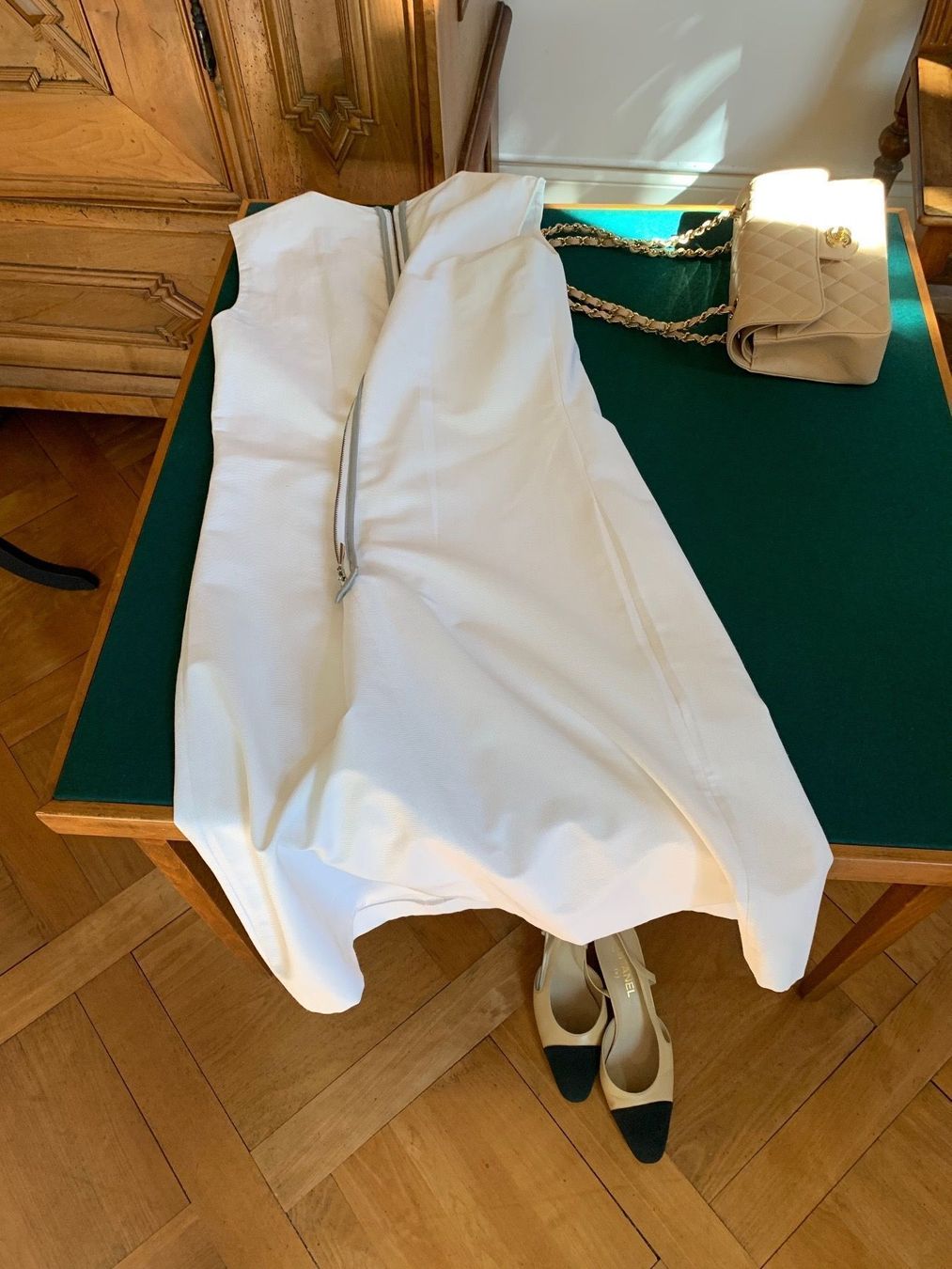 Kleider: SIMPLE Kleid "Little White"   Farbe: Weiß und Silber – Gebraucht aus Interlaken von Bona55 9