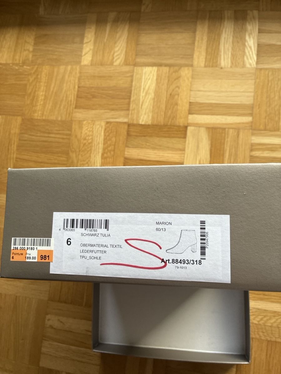 Kaiser Chaussures femmes: Bottines Peter Kaiser noires 39 – Neuf (Voir description) à Martigny par marithe60 2