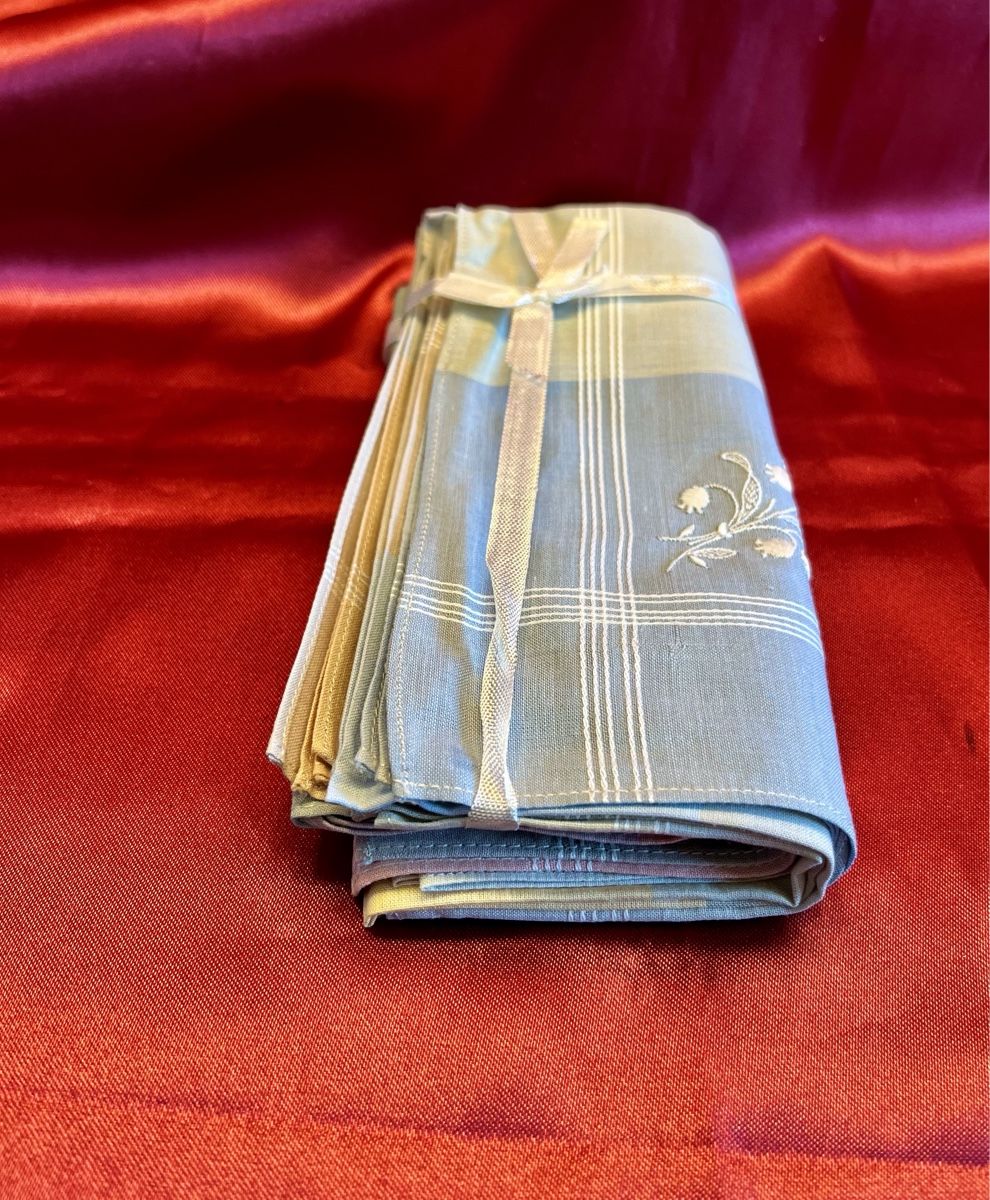 Sonstige Kleidung & Accessoires: Antikes St.Galler Taschentuch-Set 5 Stück – Neu und originalverpackt aus Zürich von Juancarlos1 2