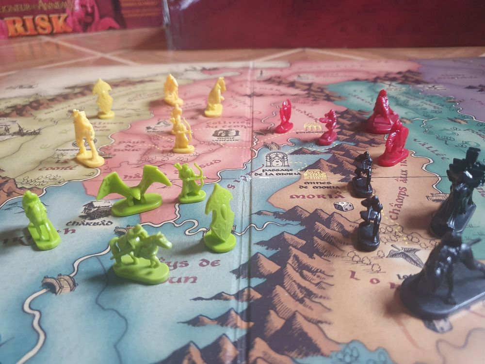 Risk Seigneur des anneaux + extension Kaufen auf Ricardo