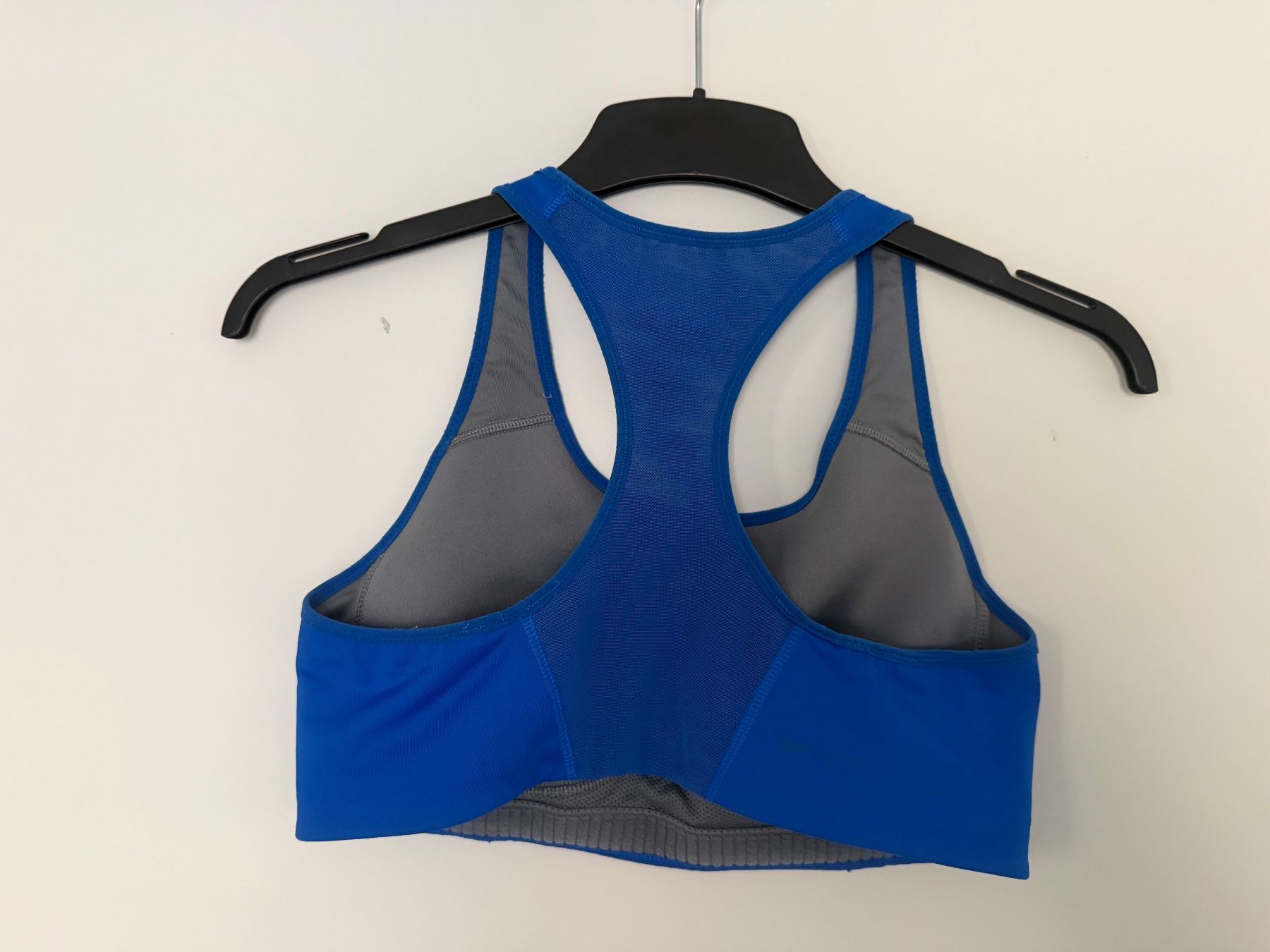 Nike Altra biancheria intima: NIKE Sport Bra - Size M – Usato da Muzzano venduto da Sidney_3 1