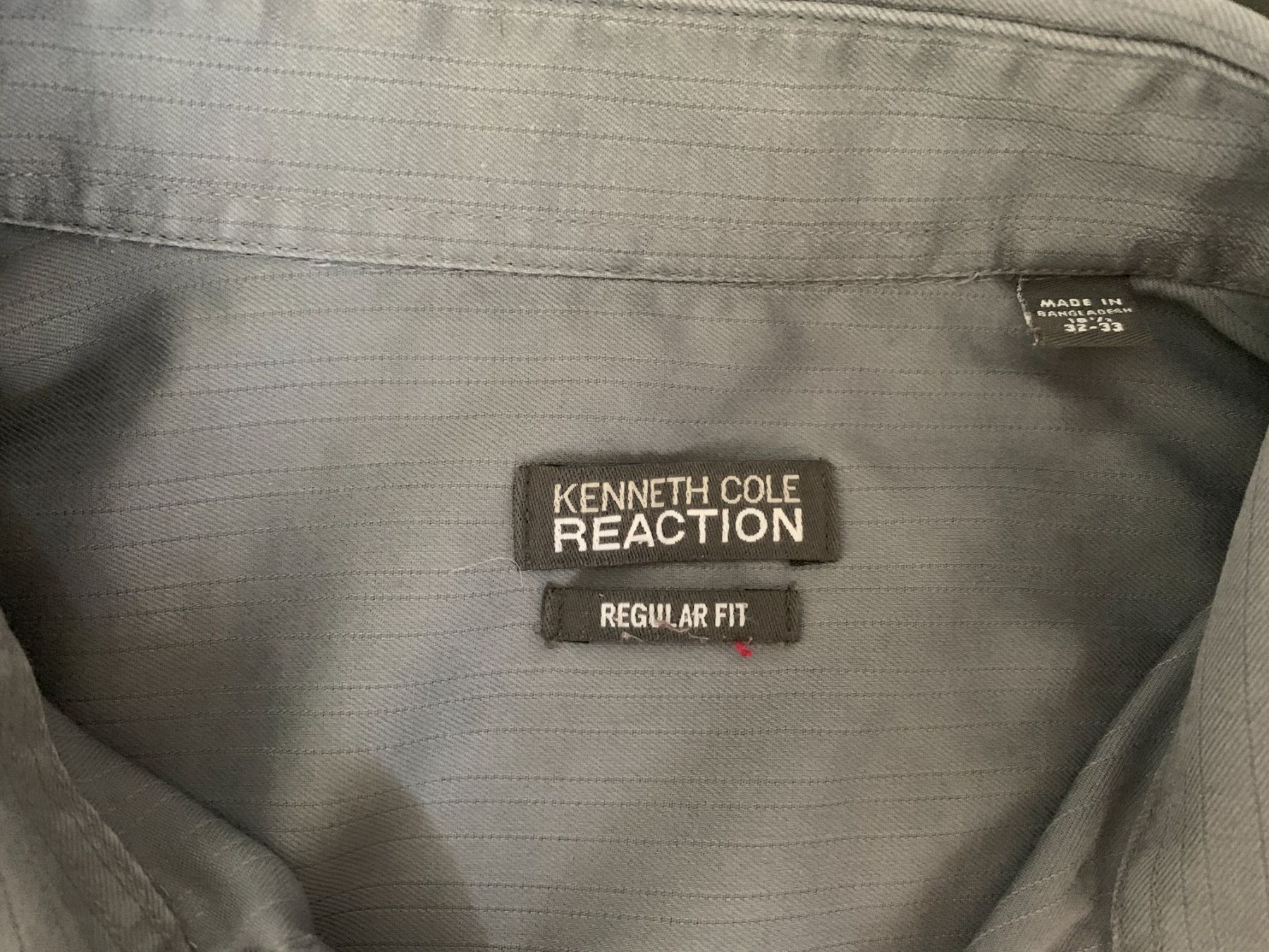 Camicie: Graues Kenneth Cole Reaction Herrenhemd Gr. 32-33 – Usato da Rengg venduto da kindle02 2