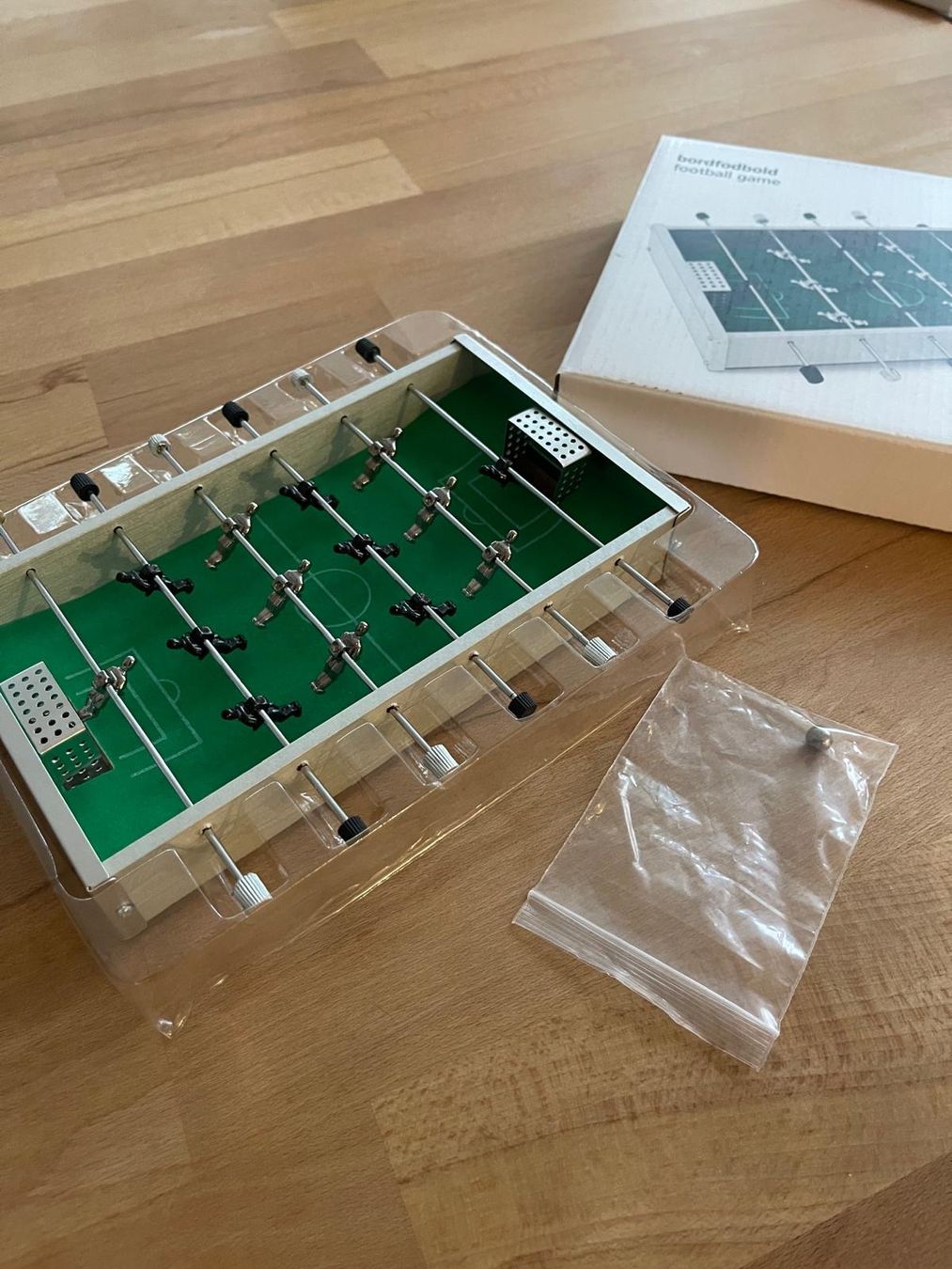 Spiele: Mini-Tischfussball mit Originalverpackung – Gebraucht aus Wetzikon ZH von Jiini 1