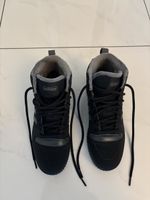 Adidas Sneaker gefüttert schwarz Grösse 43 1/3 neuwertig