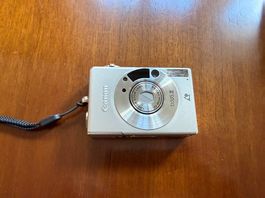 Appareil photo argentique Canon IXUS II