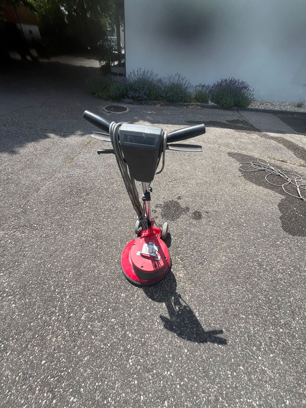 Cleanfix Tutte le macchine: Einscheibmaschine / Tellerschleifer – Usato da Bellach venduto da mar_z5qw