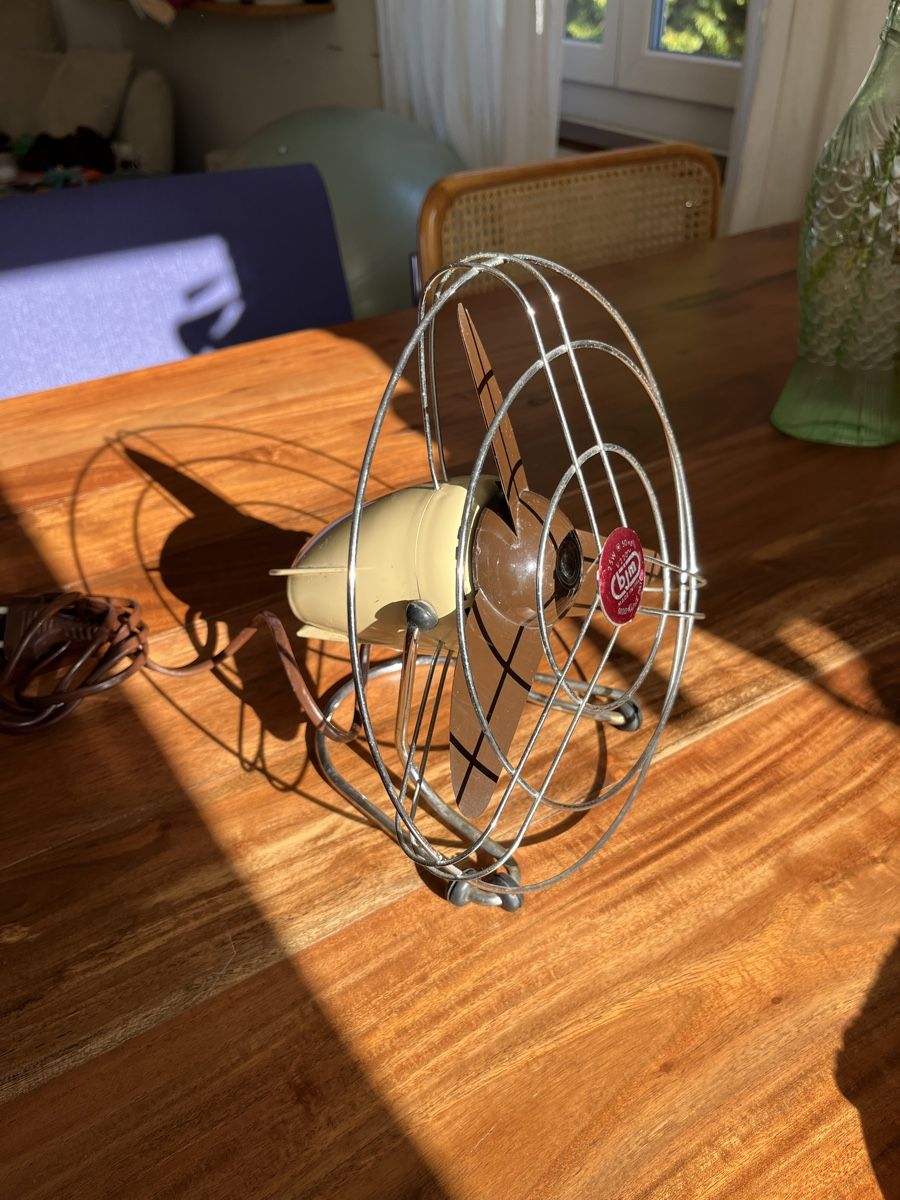 Ventilatori: Vintage Tischventilator - Made in Italy – Usato da Zürich venduto da Sandlo 6
