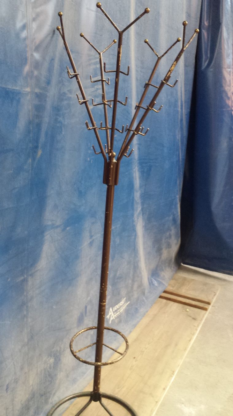 Garderobe: Kleiderstender, penderie – Gebraucht aus Fribourg von Cariko 1