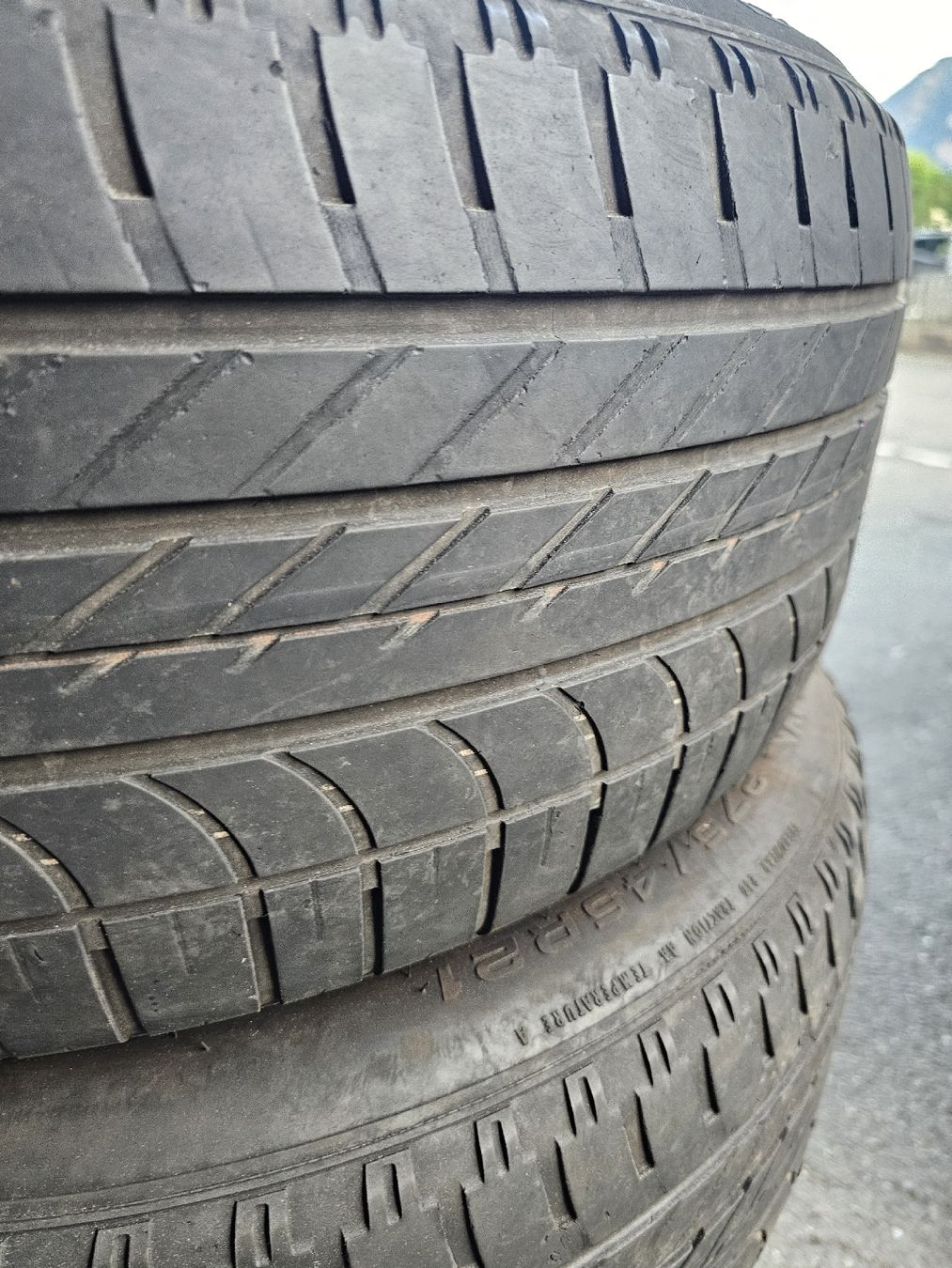 Altro in Scrittura & Disegno: 4 x Goodyear Eagle F1 275/45/21 – Usato da Collonges venduto da arashee 1