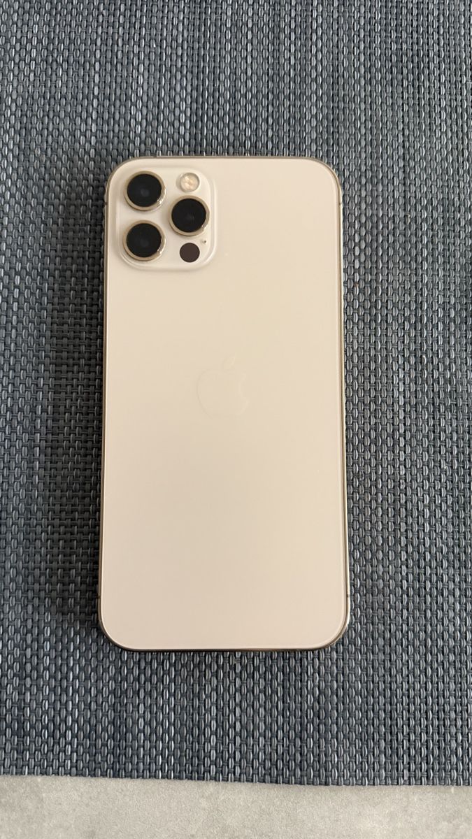 Apple Telefoni cellulari / Smartphones: iPhone 12 Pro 265 GB – Usato da Steffisburg venduto da Eurobrax