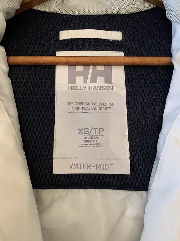 Helly Hansen Mäntel: Neuer Helly Hansen Regenmantel – Neu (gemäss Beschreibung) aus Altendorf von Pippa4 2