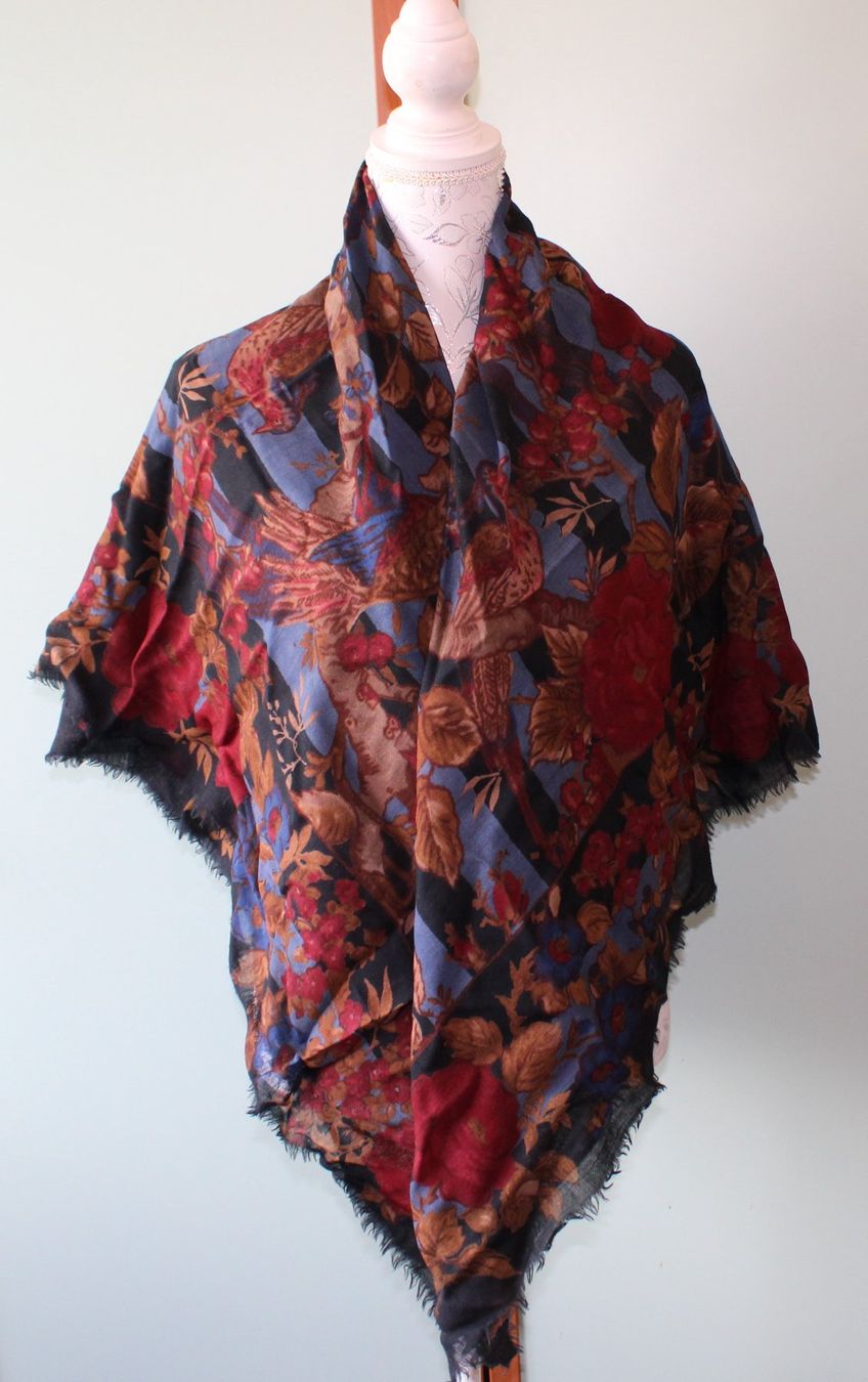 Foulard & Sciarpe: Tuch – Usato da Schaan venduto da antikes_und_kurioses