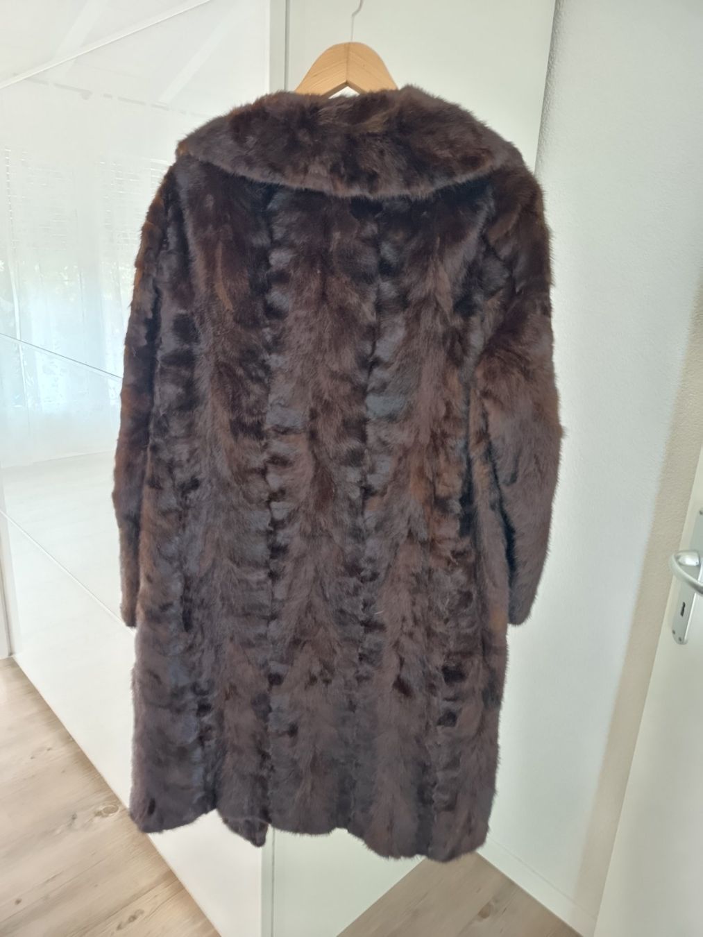 Cappotti: Manteau en fourrure taille L – Usato da Cudrefin venduto da Mosi16z 1