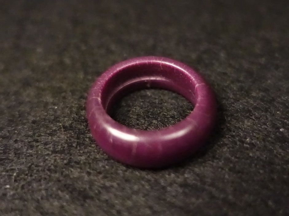 Ringe: Ring / Fingerring aus Kunststoff – Gebraucht aus Russikon von Eulenfeder 2