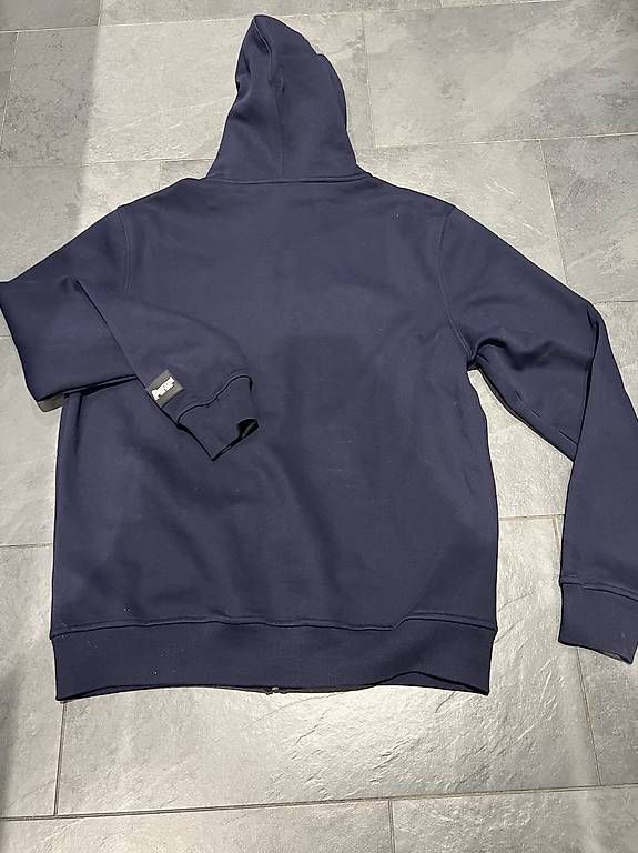 Pulls & Sweat-shirts: Pullover  – D'occasion à Würenlos par boc_b9bq 1