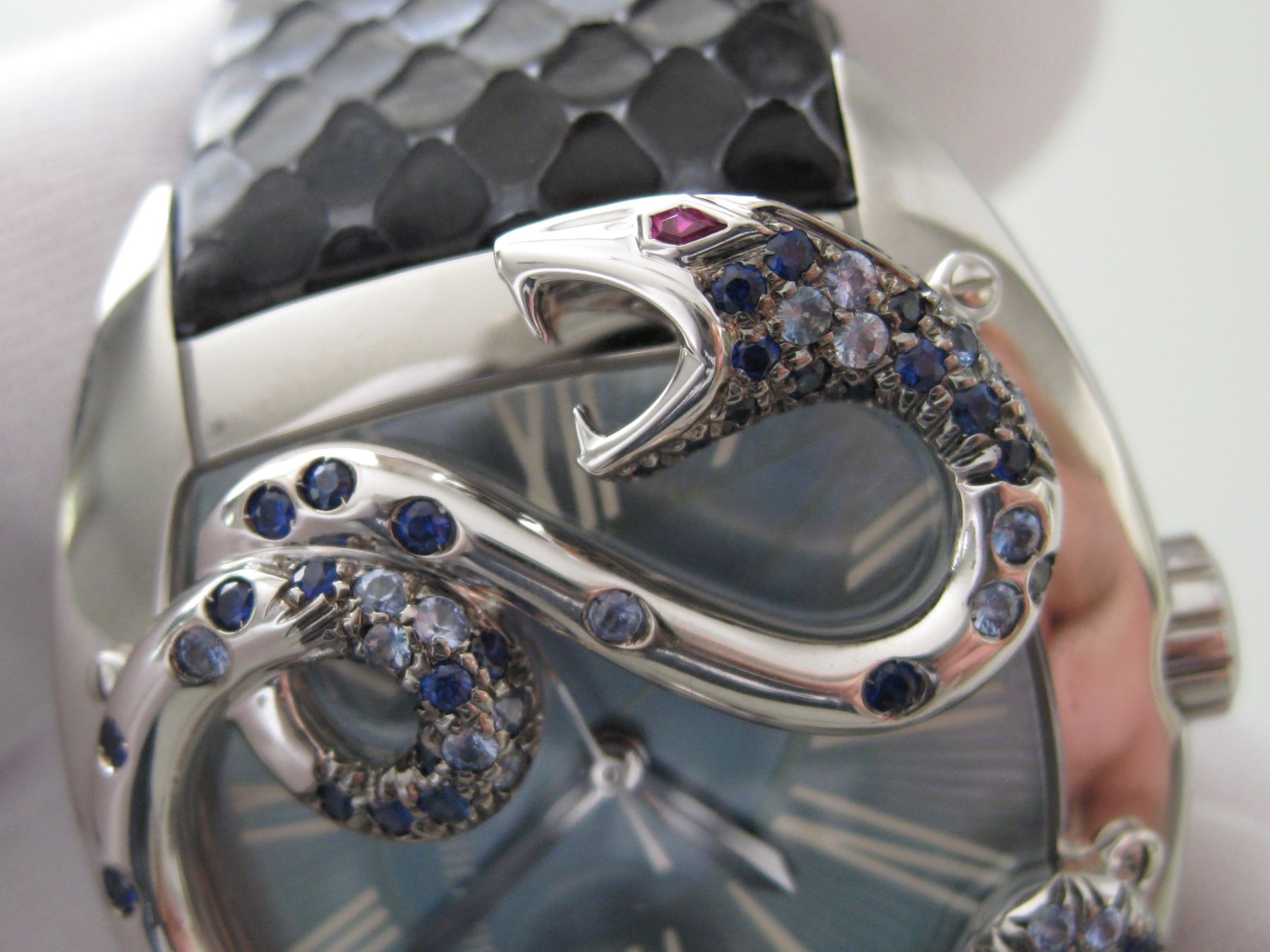 Boucheron Uhren: Boucheron MEC Large "Cobra" - Collection Jungle – Gebraucht aus Geneve von iBest 2