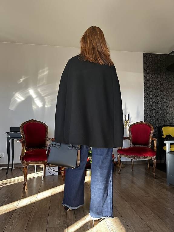 Altro in Moda donna: Manteau cape noir CAROLL taille S – Usato da La Chaux-de-Fonds venduto da eli_9dy8 1