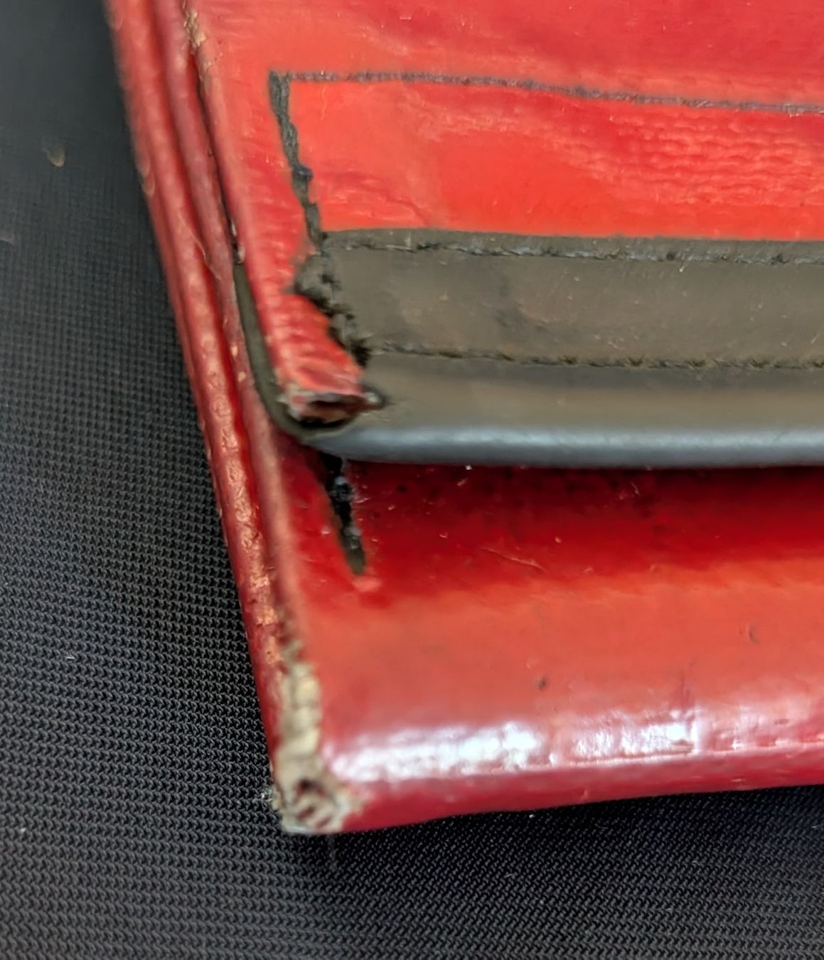 Portafogli: Freitag Portemonnaie, rot – Usato da Münsingen venduto da Rehtre 2