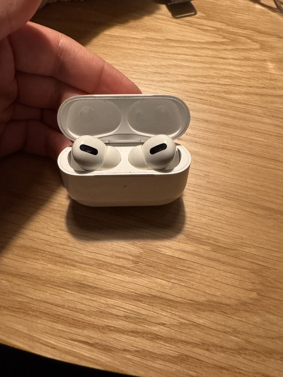 Apple Cuffie: Apple Airpods Pro 1. Gen – Usato da Wetzikon ZH venduto da 42bkk 1