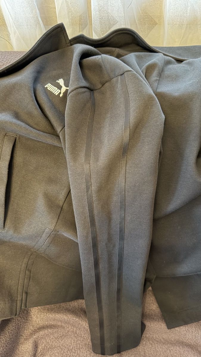 Puma Vestes: Puma Blazer Jacke – D'occasion à Obfelden par tan_9lj9 2