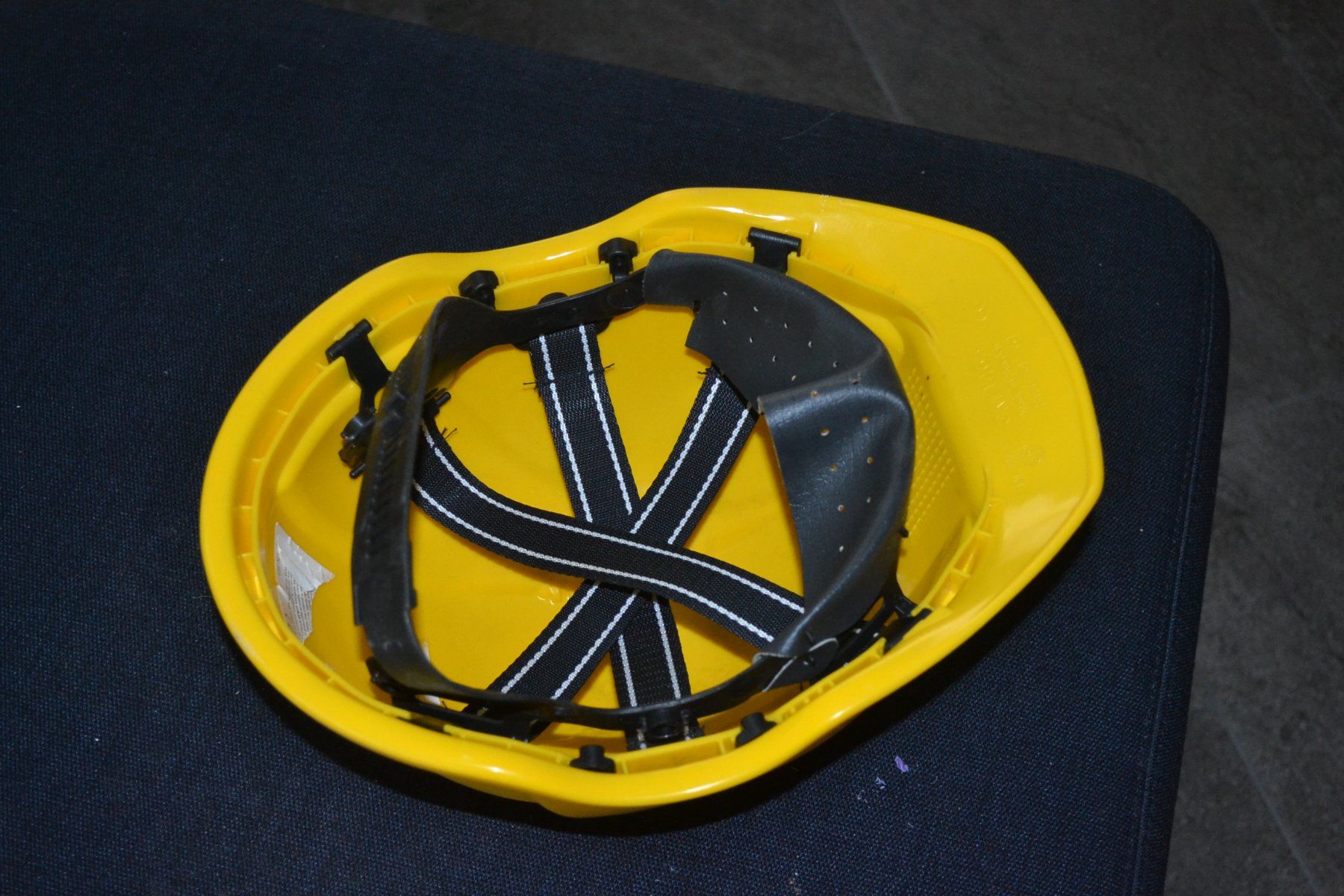 Protezione per viso e udito: Bauhelm Grösse 54 - 61 – Usato da Kölliken venduto da Knorrli58 3
