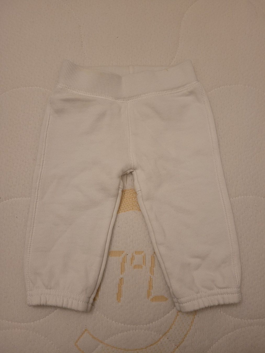 Benetton Pantaloni: Hose gr. 68 Benetton – Usato da Inwil venduto da Flower2325
