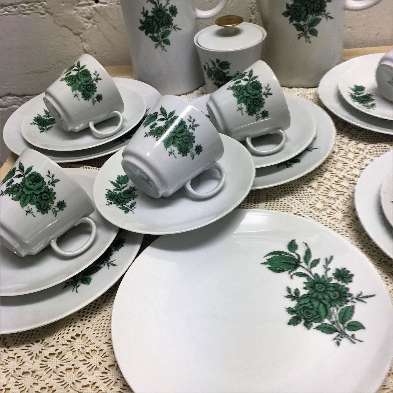 Set di piatti: Frühlings Kaffeservice von Schirnding – Usato da Zürich venduto da Nofelet31 2