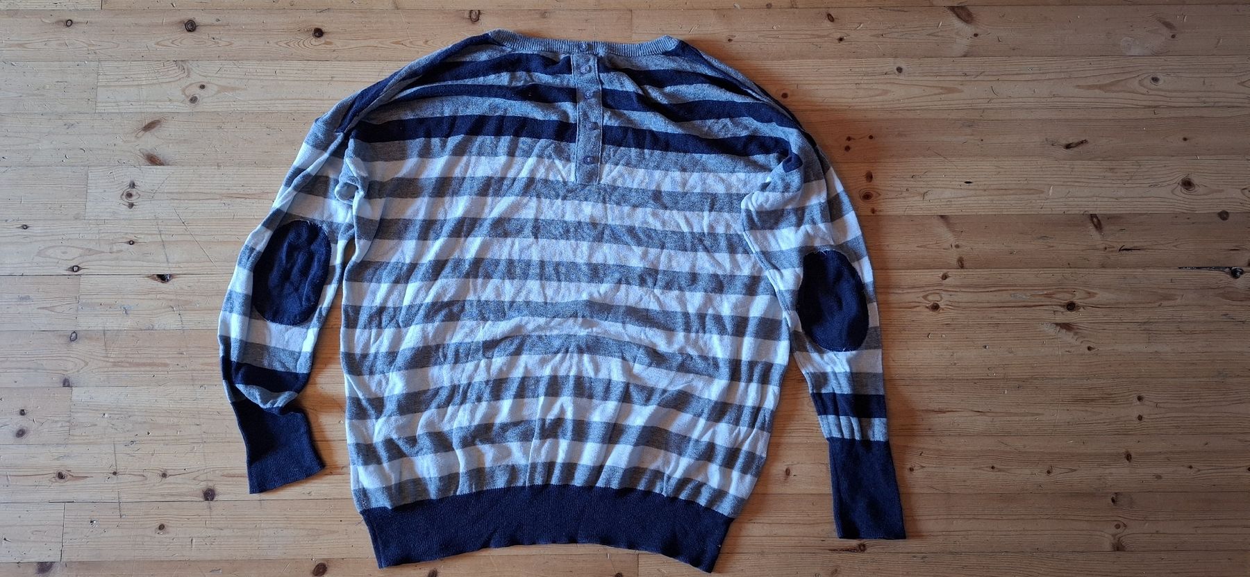 Pullover & Sweatshirts: AJC Pullover Gr. 44/46 mit Ellbogenflicken, Top Zustand! – Gebraucht aus Niederstocken von Cocos_nut 1