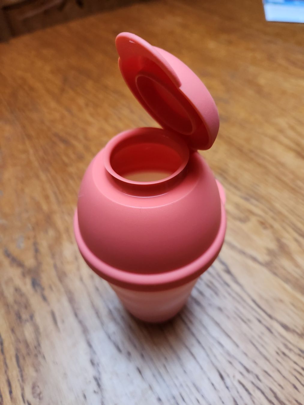 Tupperware Recipients et similaires: Tupperware Shaker 500ml  oder 330ml – D'occasion à Gstaad par Meiel2020 8