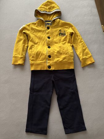 Süsses Set für Jungs: Jacke mit Kapuze und Hose, Gr. 92