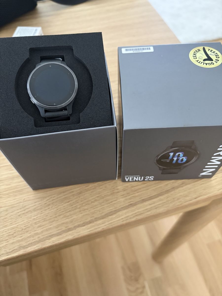 Garmin Smartwatch: Garmin Venu 2S GPS Smartwatch excellent condition – Nuovo (secondo la descrizione) da Zürich venduto da Mss_sen