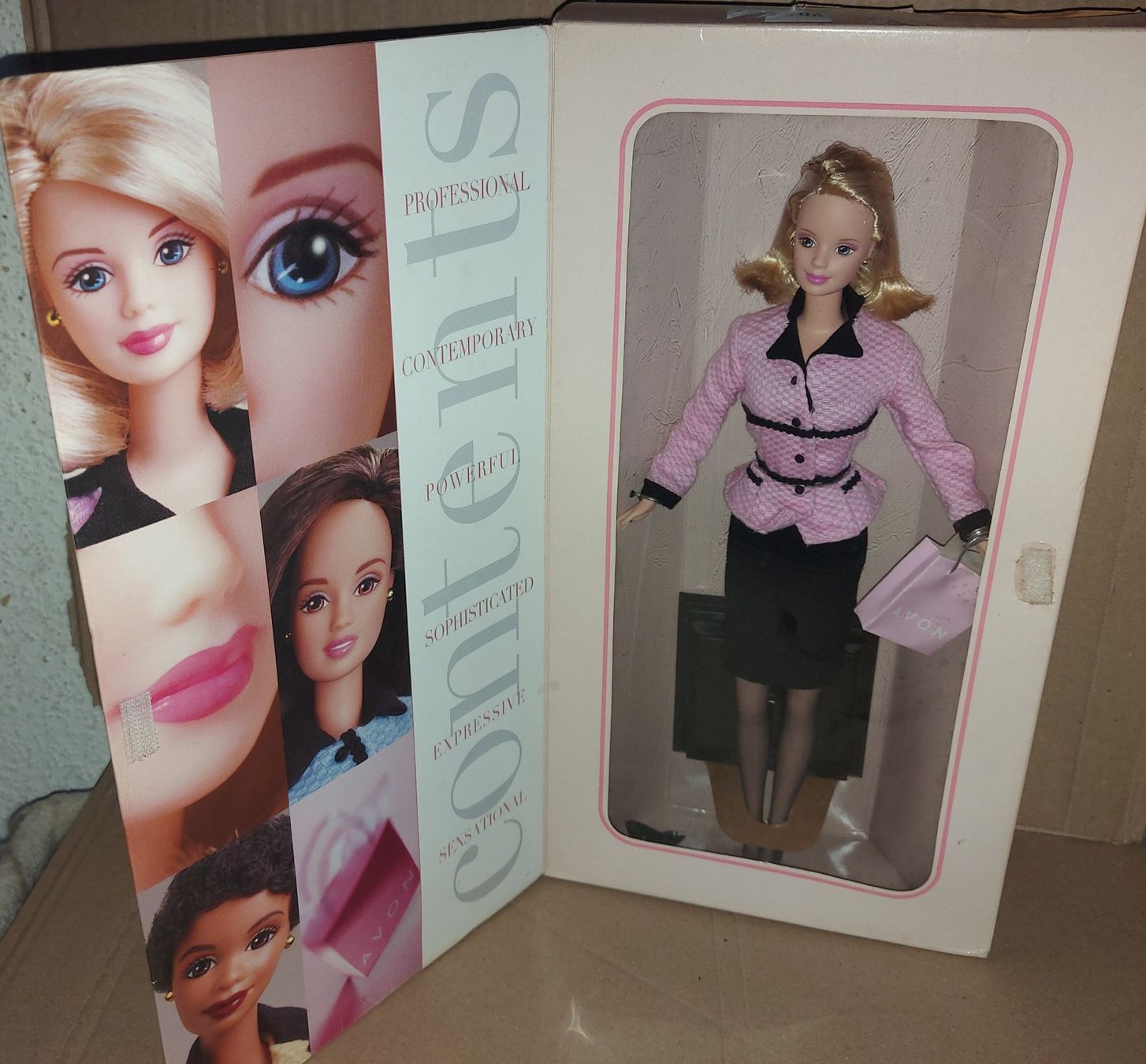 Poupées: Barbie "Avon",Special Edition,1998,Neuve – Neuf avec emballage d'origine à Ecublens VD par Magic_Island 3