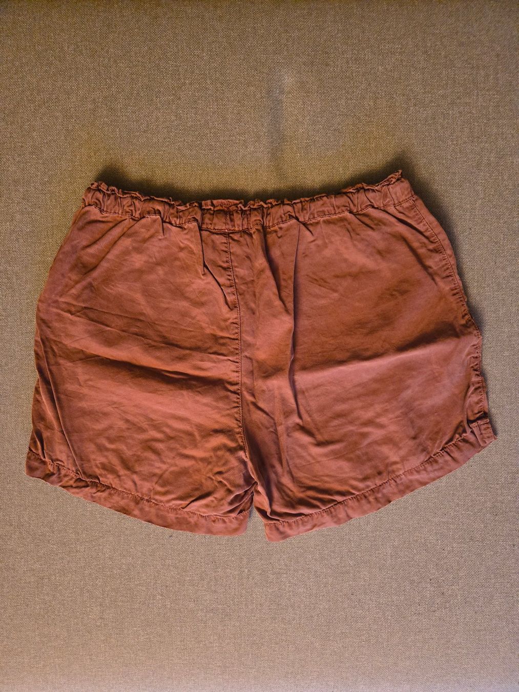 Twothirds Pantaloni: Kurze Hose von Twothirds – Usato da Volketswil venduto da ank_68mh 1