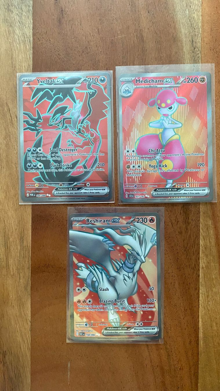Pokémon Cartes à collectionner: Yveltal , Medicham & Reshiram Pokemon Set – D'occasion à Winterthur par PikaPoki