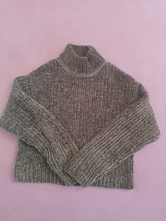 H&M Brown Ribbed Knit Turtleneck Sweater - Small